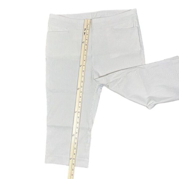 Chico's Tan and White Pinstripe Stretch Capris with Tummy Control Size 14 (2.5) - Picture 5 of 12